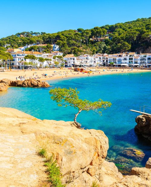 Stunning,Sandy,Beach,And,Azure,Blue,Water,Of,Sea,Bay